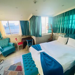 **** Apart Otel şırınyer Türkiye